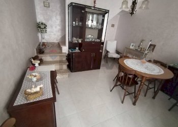 Sala da pranzo - Casa semi indipendente VIA GIUSEPPE GARIBALDI
 
5, San Lupo - foto 10