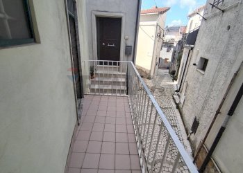 Balcone - Casa semi indipendente VIA GIUSEPPE GARIBALDI
 
5, San Lupo - foto 18