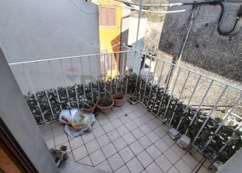 Balcone - Casa semi indipendente VIA GIUSEPPE GARIBALDI
 
5, San Lupo - foto 23