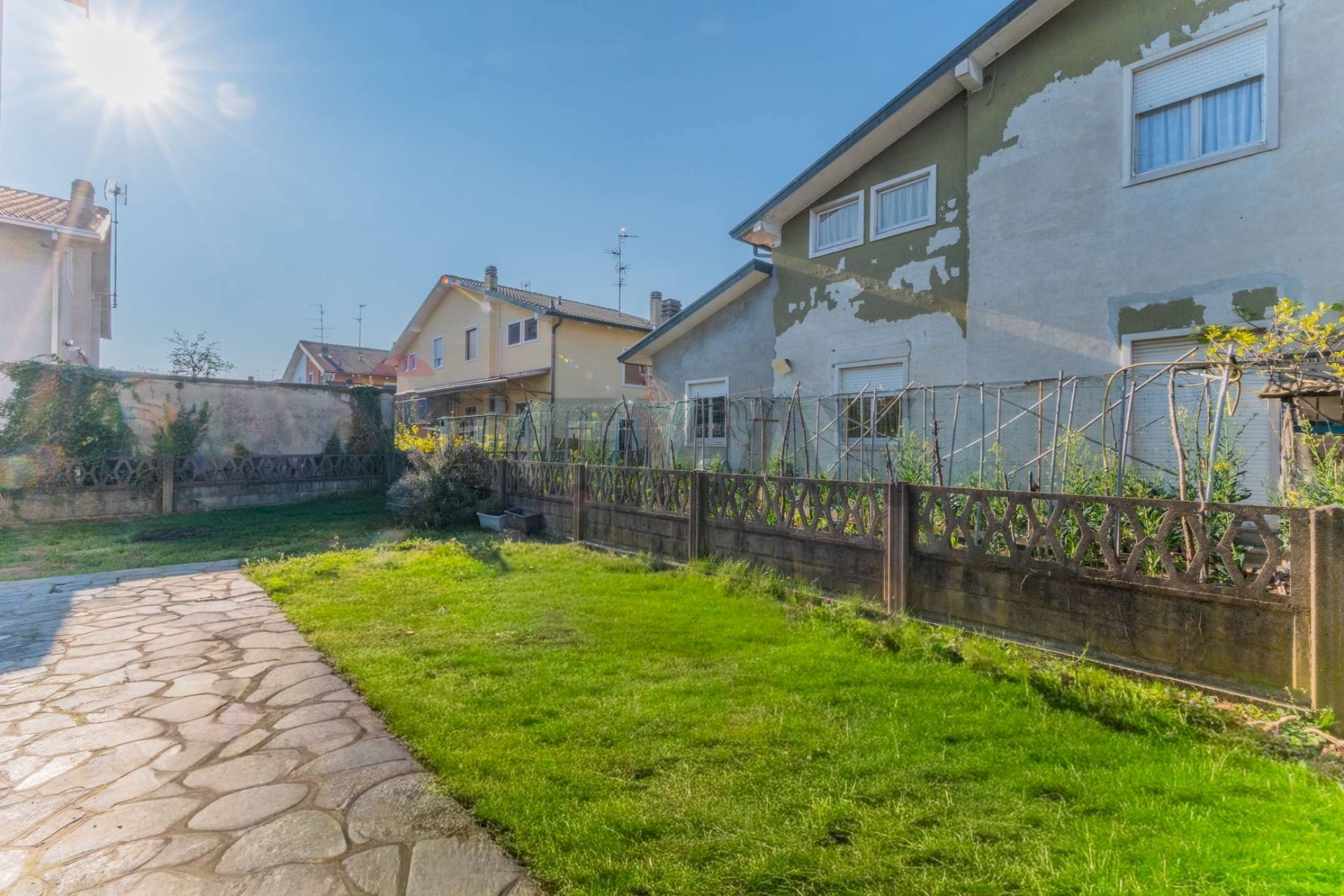 Giardino - Casa semi indipendente via Parma
86, Legnano - foto 3