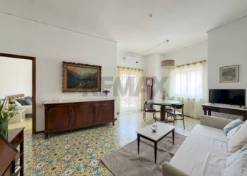 Sala da pranzo - Quadrilocale Via degli Aranci
 
80, Sorrento - foto 24