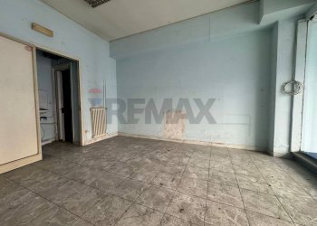 Stanza vuota - Locale Commerciale Via Bernardo Cavallino
 
69, Napoli - foto 10