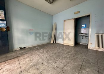 Stanza vuota - Locale Commerciale Via Bernardo Cavallino
 
69, Napoli - foto 11