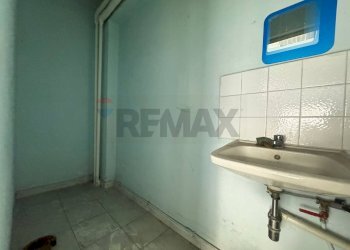 Bagno - Locale Commerciale Via Bernardo Cavallino
 
69, Napoli - foto 13