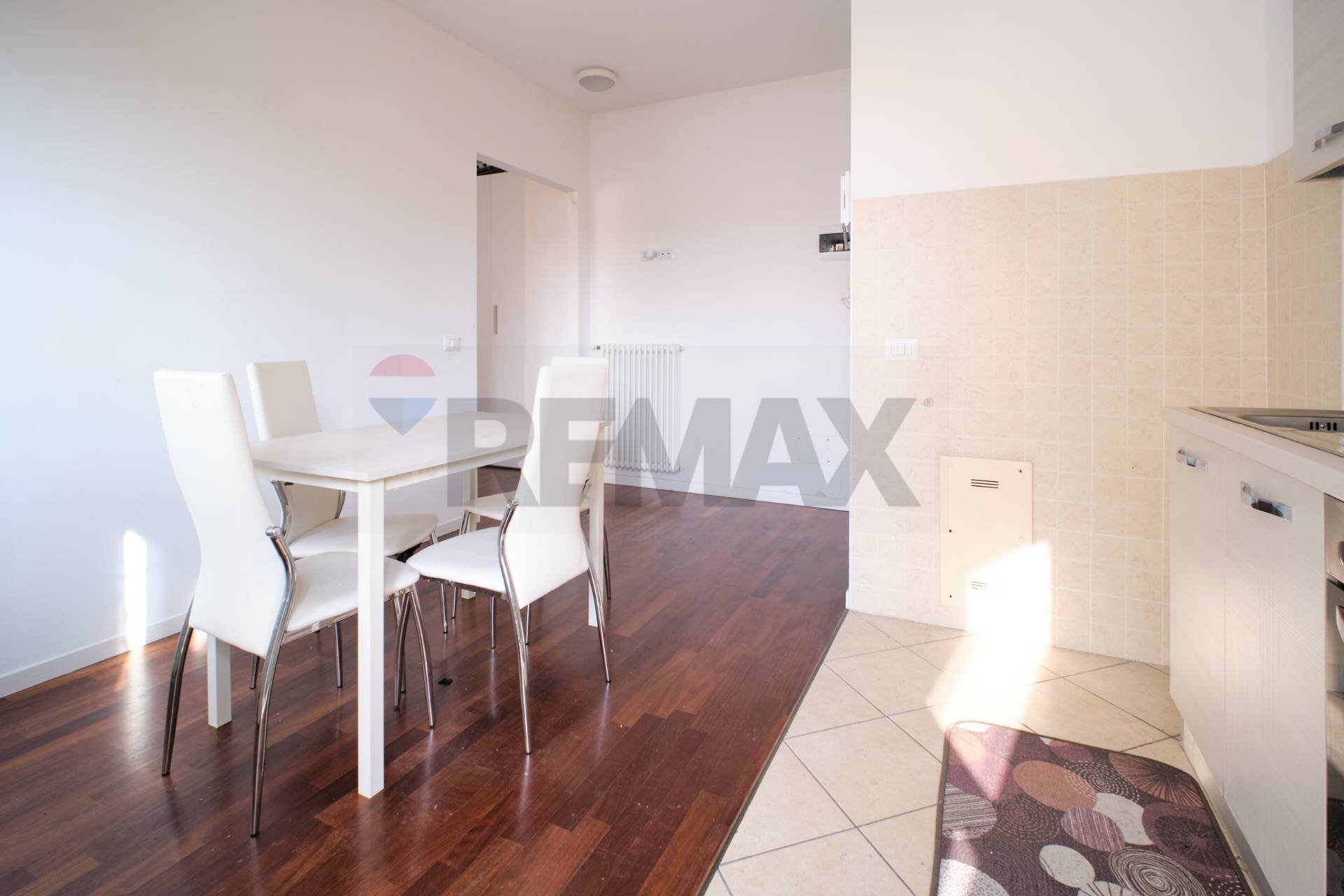 Sala da pranzo - Two-room apartment PIAZZALE REPUBBLICA
 
11, Fidenza - photo 2