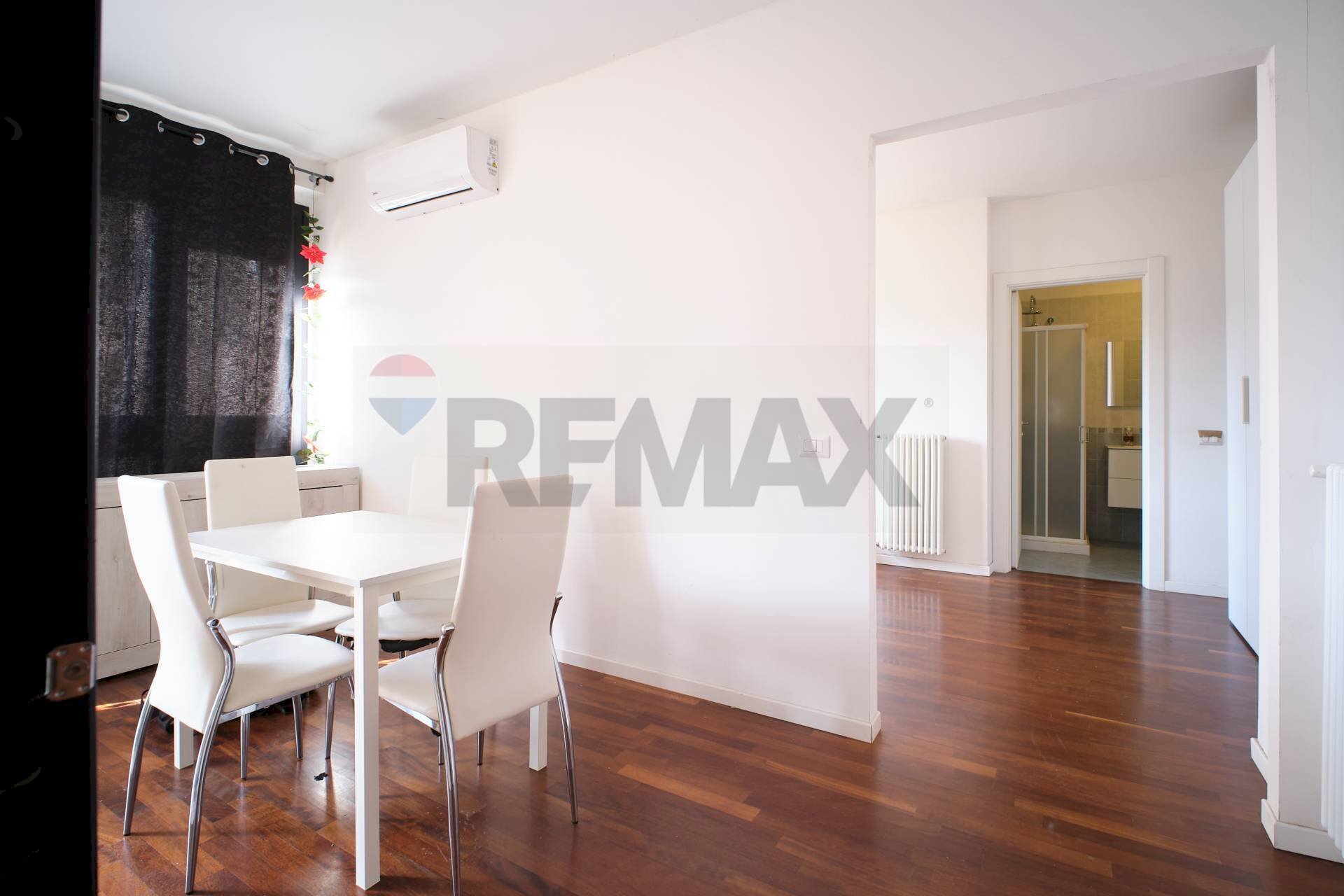 Sala da pranzo - Two-room apartment PIAZZALE REPUBBLICA
 
11, Fidenza - photo 3