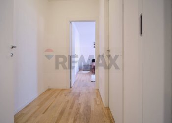 Hall / corridoio - Two-room apartment PIAZZALE REPUBBLICA
 
11, Fidenza - photo 6