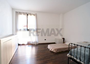 Camera / camera da letto - Three-room apartment PIAZZA DELLE REPUBBLICA
 
11, Fidenza - photo 4