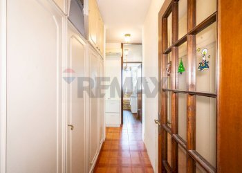 Hall / corridoio - Trilocale Fidenza - foto 11