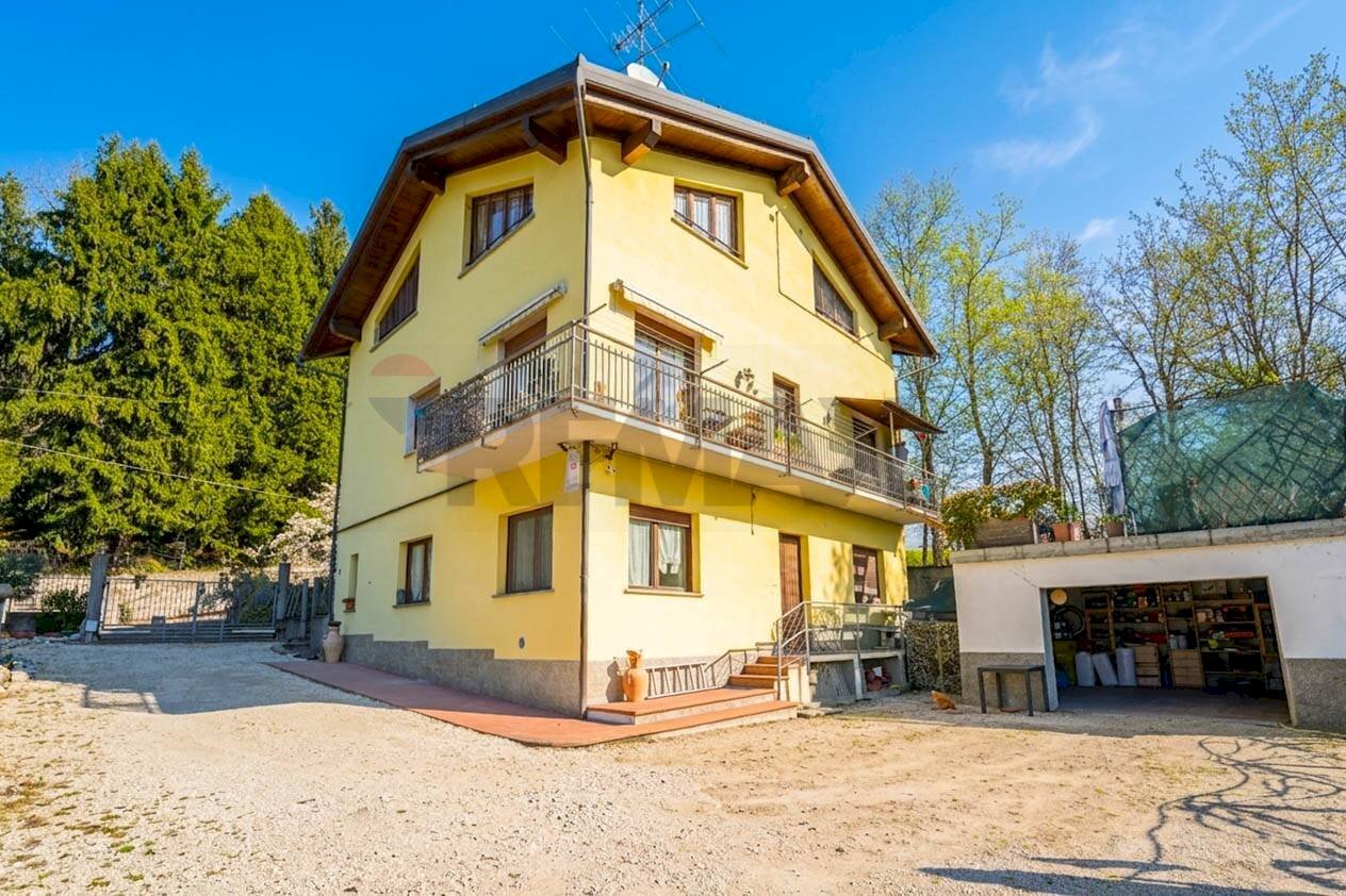 Casa all\'aperto - Villa via Cavour
 
5, Caravate - foto 2