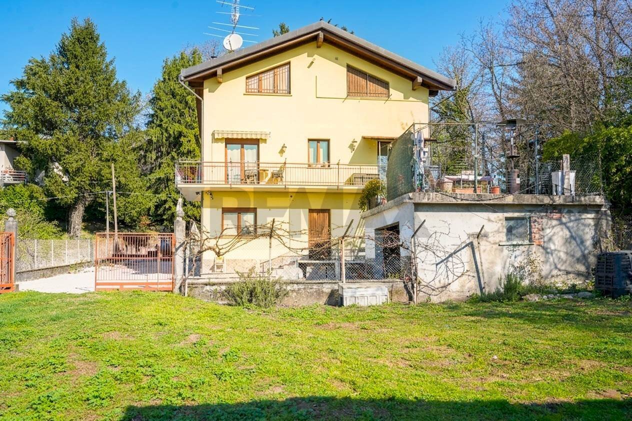 Casa all\'aperto - Villa via Cavour
 
5, Caravate - foto 3