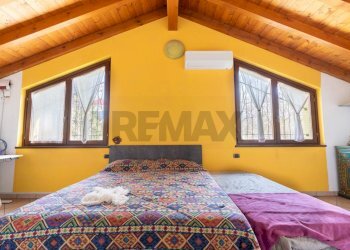 Camera / camera da letto - Villa via Cavour
 
5, Caravate - foto 17