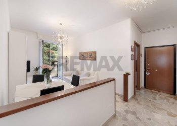 Hall / corridoio - Trilocale Via prinetti
 
44, Milano - foto 10