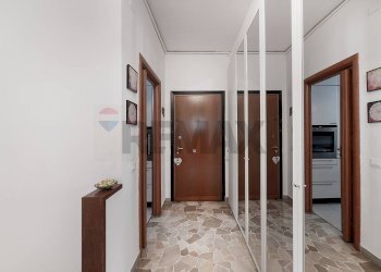 Hall / corridoio - Trilocale Via prinetti
 
44, Milano - foto 11