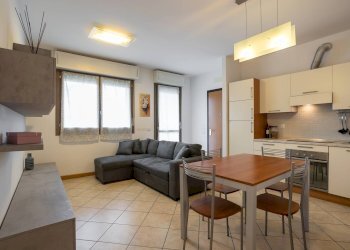 Foto 1 - Bilocale VIA SAN BERNARDINO
 
46, Lallio - foto 1