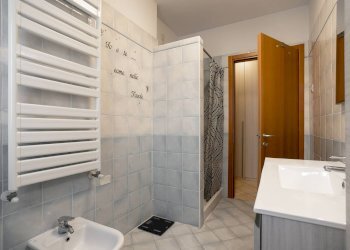 Foto 16 - Bilocale VIA SAN BERNARDINO
 
46, Lallio - foto 16