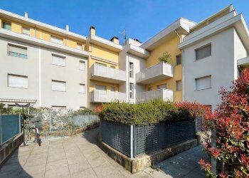 Foto 22 - Bilocale VIA SAN BERNARDINO
 
46, Lallio - foto 22