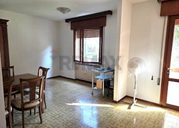 Sala da pranzo - Quadrilocale Via Sofia Da Camino
 
4, Follina - foto 11