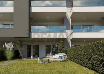 Edificio all\'aperto - Two-room apartment via trento, Cadorago - photo 22