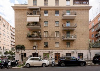 Edificio all\'aperto - Two-room apartment Via Lucrino
 
26, Roma - photo 18