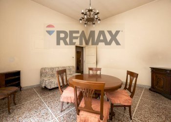 Sala da pranzo - Bilocale Via Lucrino
 
26, Roma - foto 6