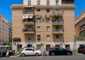 Edificio all\'aperto - Bilocale Via Lucrino
 
26, Roma - foto 25