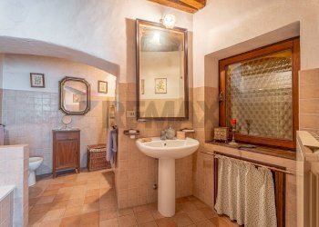 Bagno - Castello Buronzo - foto 40