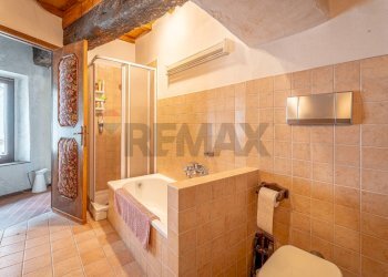 Bagno - Castello Buronzo - foto 41