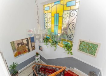 Scale - Villa Castelletto Sopra Ticino - foto 3