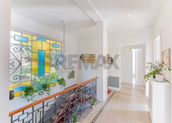 Hall / corridoio - Villa Castelletto Sopra Ticino - foto 19