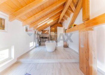 Stanza vuota - Villa Castelletto Sopra Ticino - foto 22