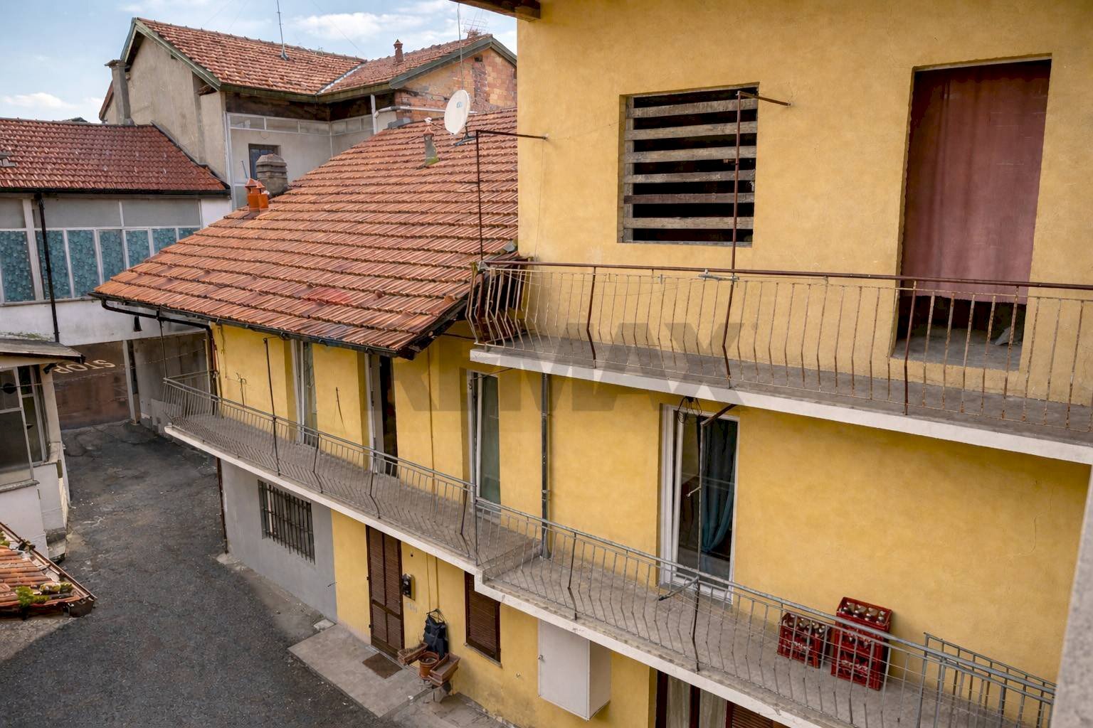 Edificio all\'aperto - Casa semi indipendente Via Vittorio Emanuele secondo
 
78/B, Borgo Ticino - foto 1