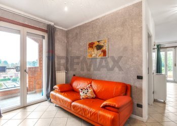 Soggiorno - Attico Piazza E. Montale
 
2, Gorla Minore - foto 5