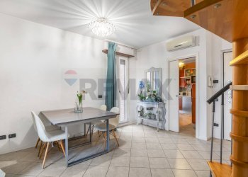 Sala da pranzo - Attico Piazza E. Montale
 
2, Gorla Minore - foto 8