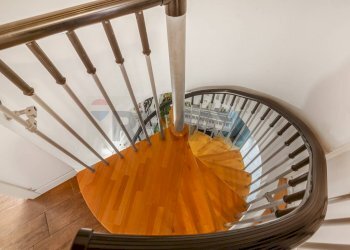 Scale - Attico Piazza E. Montale
 
2, Gorla Minore - foto 23