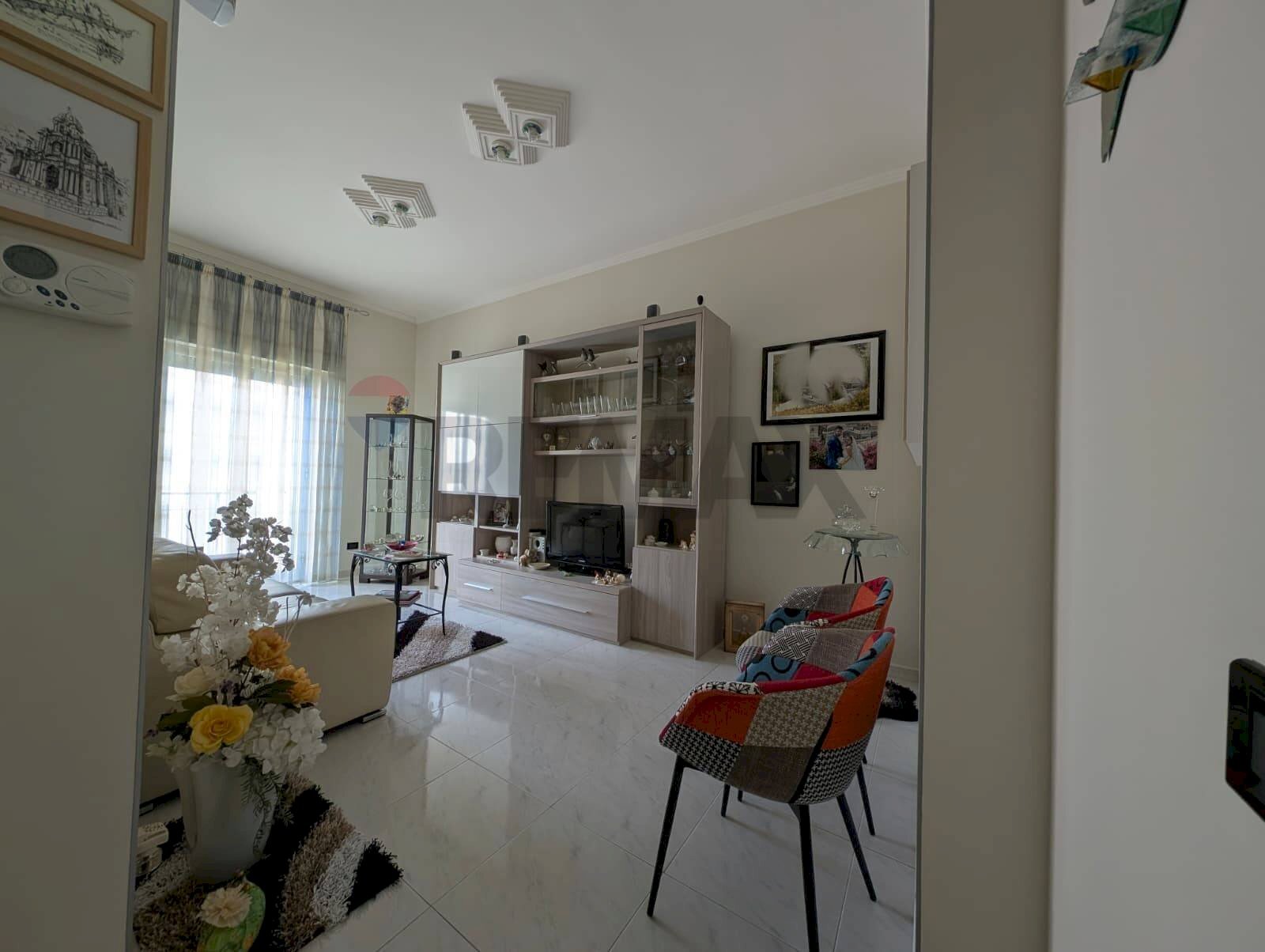 Sala da pranzo - Appartamento viale 1 maggio
 
169, Scicli - foto 2