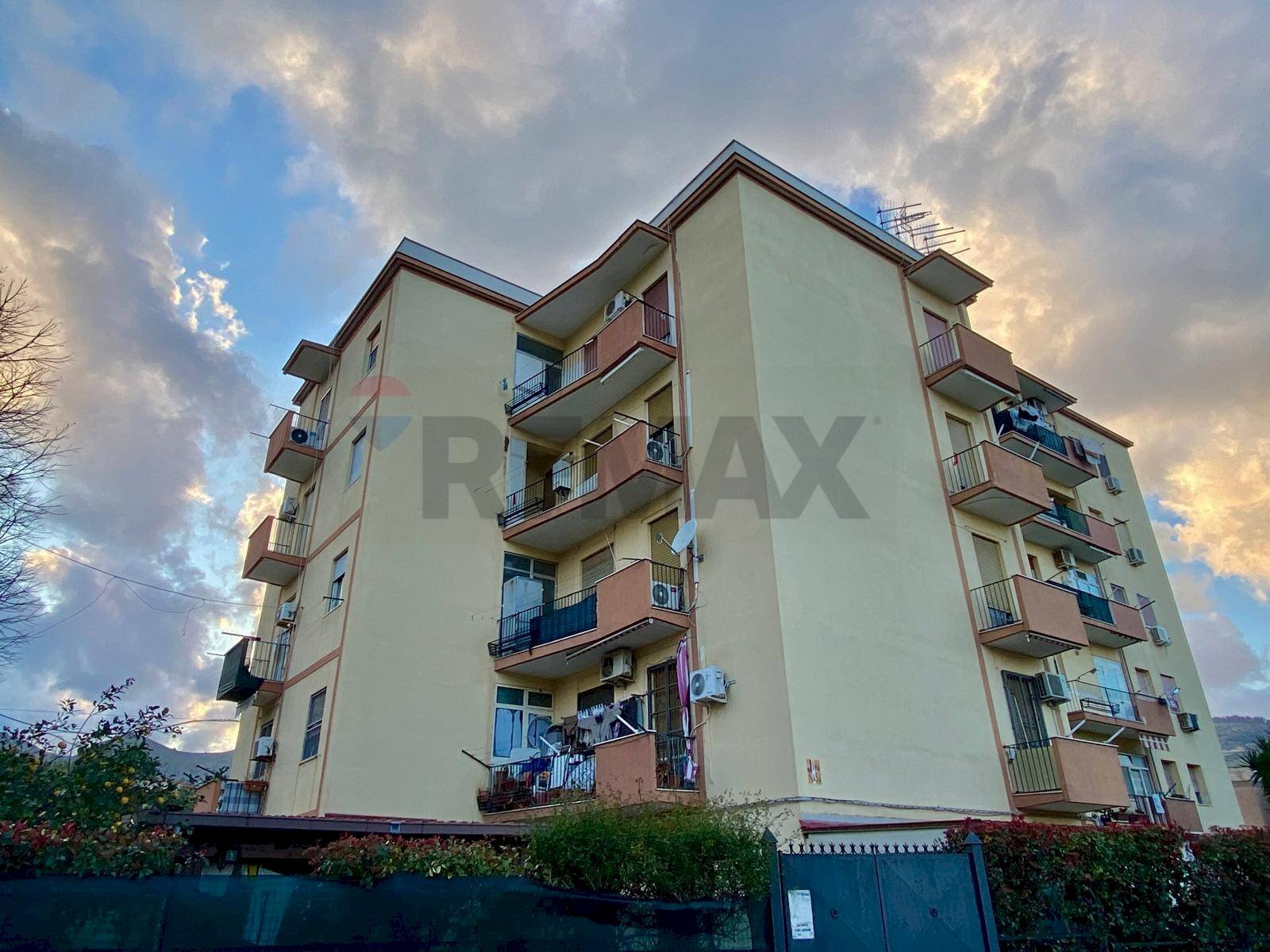 Edificio all\'aperto - Quadrilocale Viale Caltagirone
 
4, Palermo - foto 2