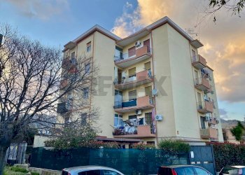 Edificio all\'aperto - Quadrilocale Viale Caltagirone
 
4, Palermo - foto 3