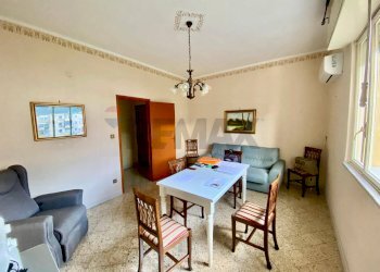 Sala da pranzo - Quadrilocale Viale Caltagirone
 
4, Palermo - foto 11