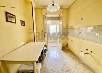 Sala da pranzo - Quadrilocale Viale Caltagirone
 
4, Palermo - foto 16