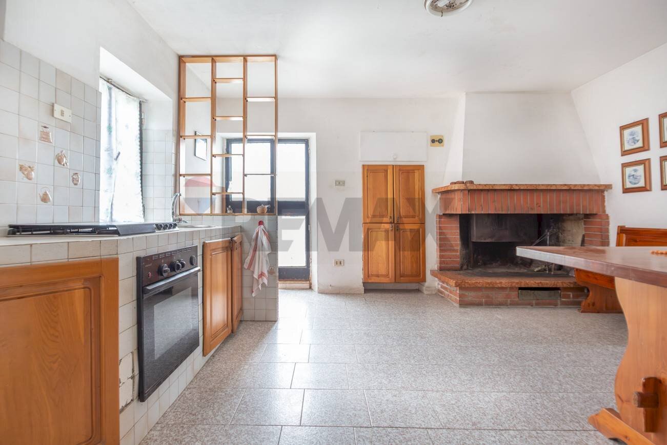 Cucina - Casa semi indipendente strada per Casalincontrada
 
38, Chieti - foto 2