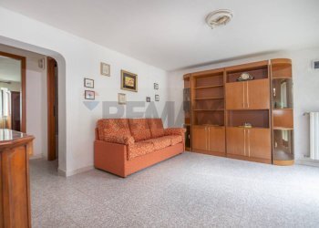 Soggiorno - Casa semi indipendente strada per Casalincontrada
 
38, Chieti - foto 5