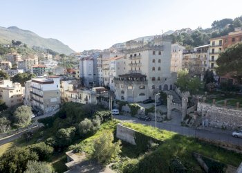 Edificio all\'aperto - Appartamento via Castrenze Di Bella
 
188, Montelepre - foto 3