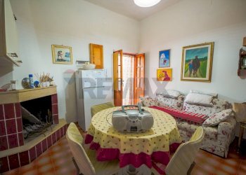 Sala da pranzo - Casa semi indipendente Viale Discesa del Monte
 
7, Conversano - foto 6