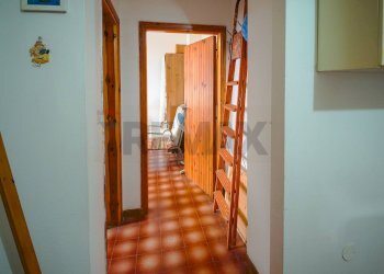 Hall / corridoio - Casa semi indipendente Viale Discesa del Monte
 
7, Conversano - foto 12