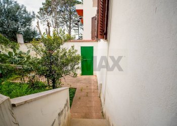 Scale - Casa semi indipendente Viale Discesa del Monte
 
7, Conversano - foto 16