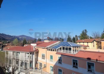 Edificio all\'aperto - Trilocale Meina - foto 4