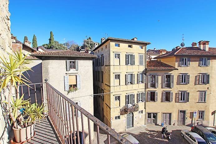 Balcone - Trilocale piazza mercato del fieno, Bergamo - foto 2