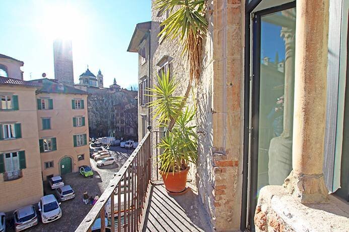 Balcone - Trilocale piazza mercato del fieno, Bergamo - foto 3