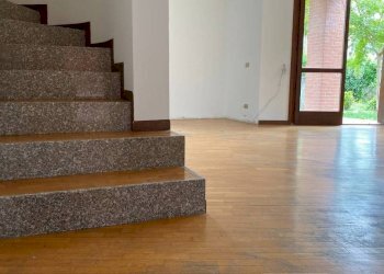 Scala - Villa via Alessandro Manzoni, Besnate - foto 3